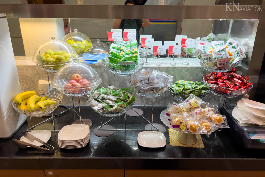 Air China Business Class Lounge Beijing Snacks