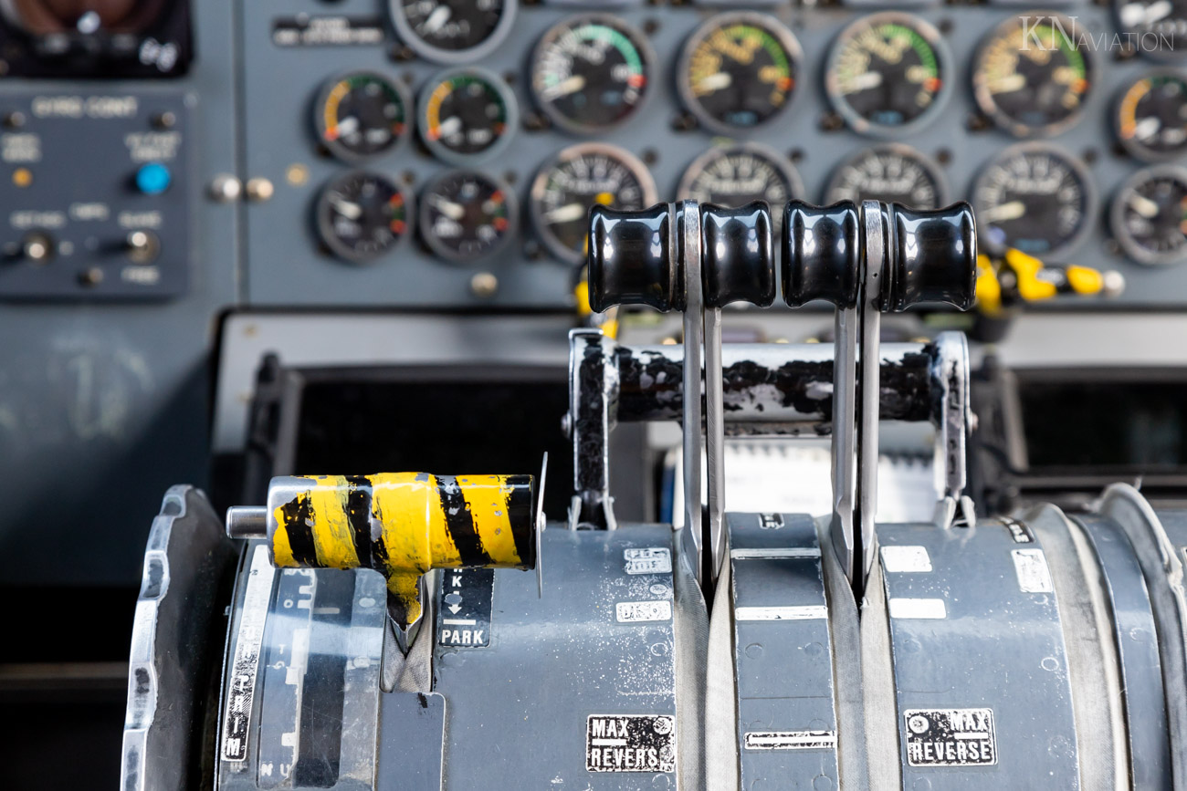 Air Tindi Dash 7 Cockpit