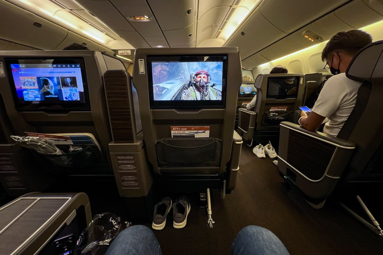 Review: ANA 777-200ER (722) Premium Class from Naha to Tokyo