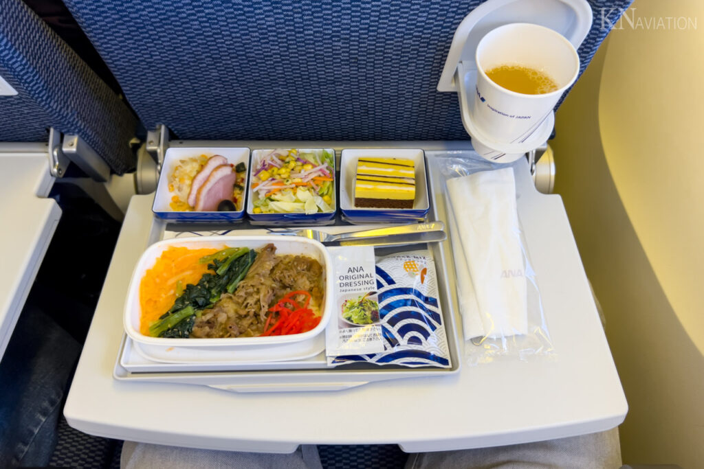 ANA Short-Haul International Economy Class Meal Service