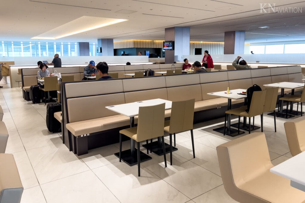 ANA Lounge Haneda Terminal 2 International Dining Area