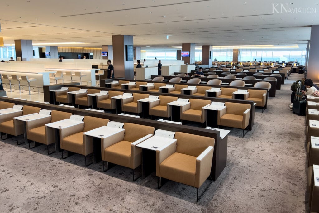 ANA Lounge Haneda Terminal 2 International Seating