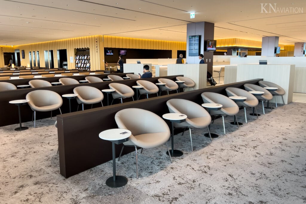 ANA Lounge Haneda Terminal 2 International Seating