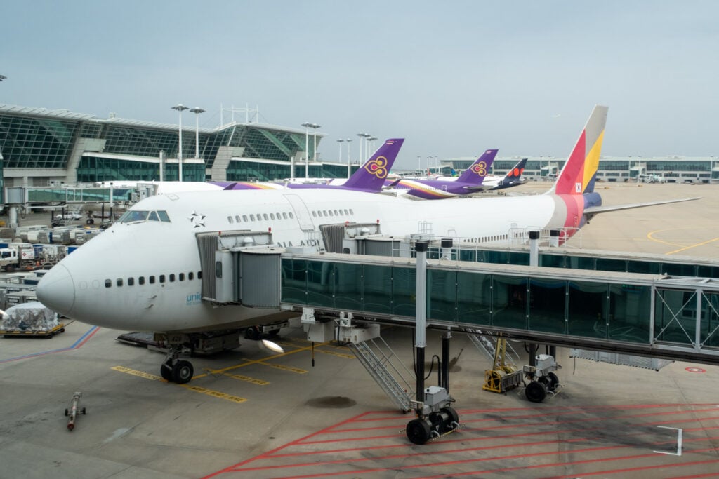 Asiana Airlines Boeing 747-400 at Gate