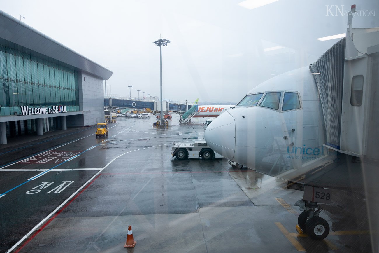 Asiana Airlines 767-300 at Gimpo Airport