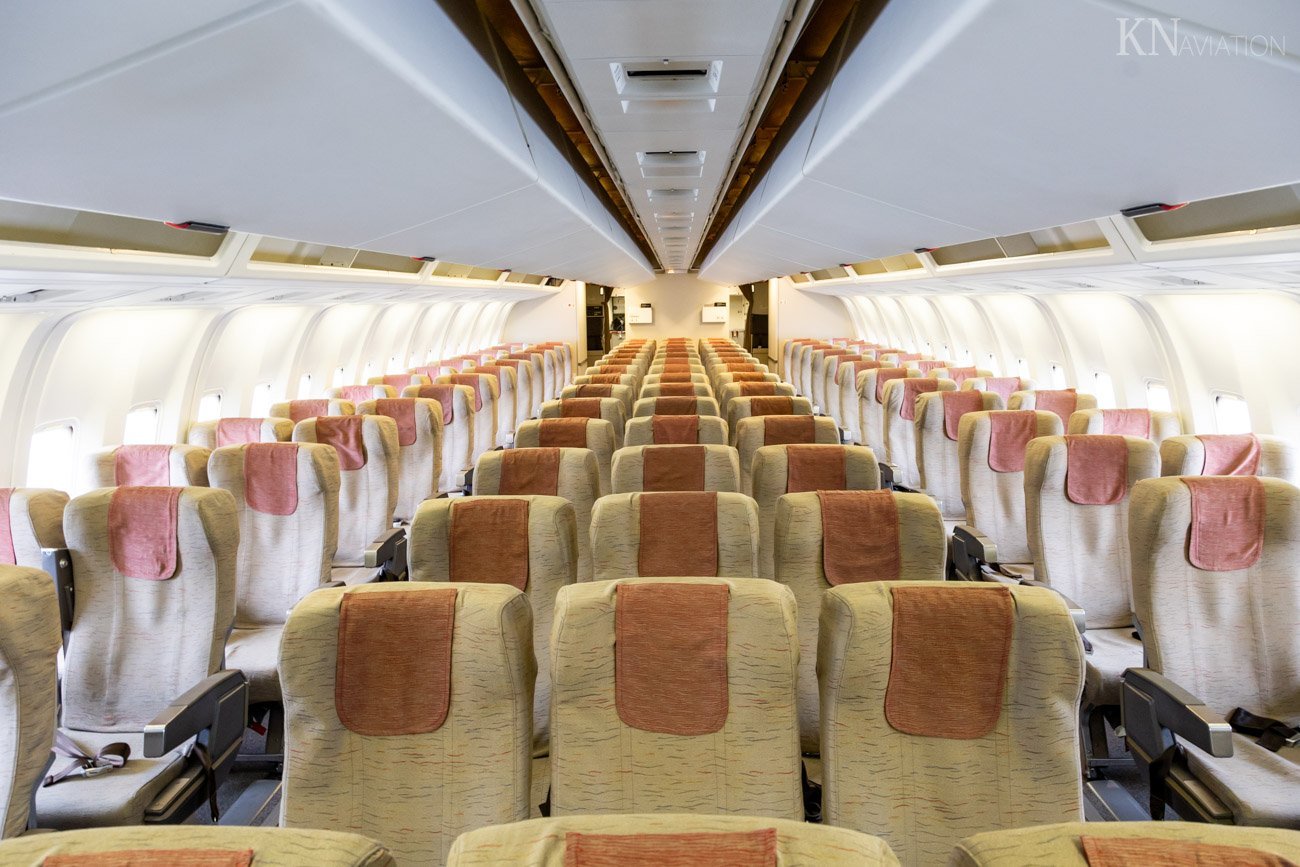 Asiana Airlines 767-300 Cabin