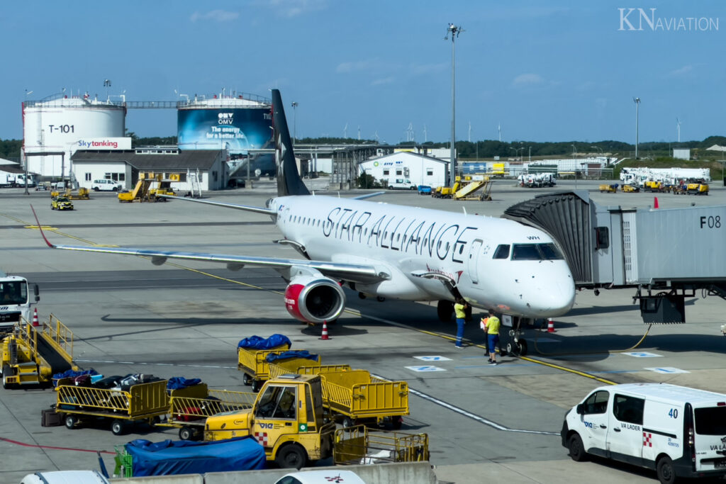 Austrian Airlines Star Alliance E195