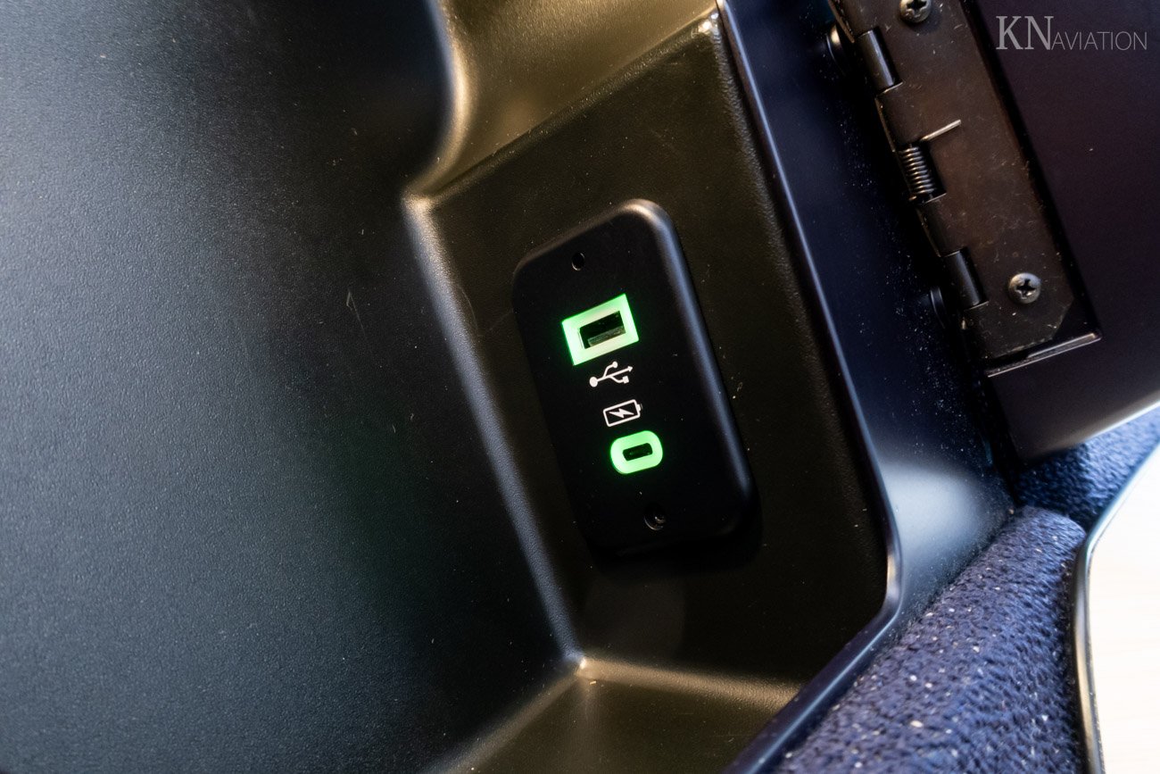 Finnair A350 AirLounge Business Class USB Ports