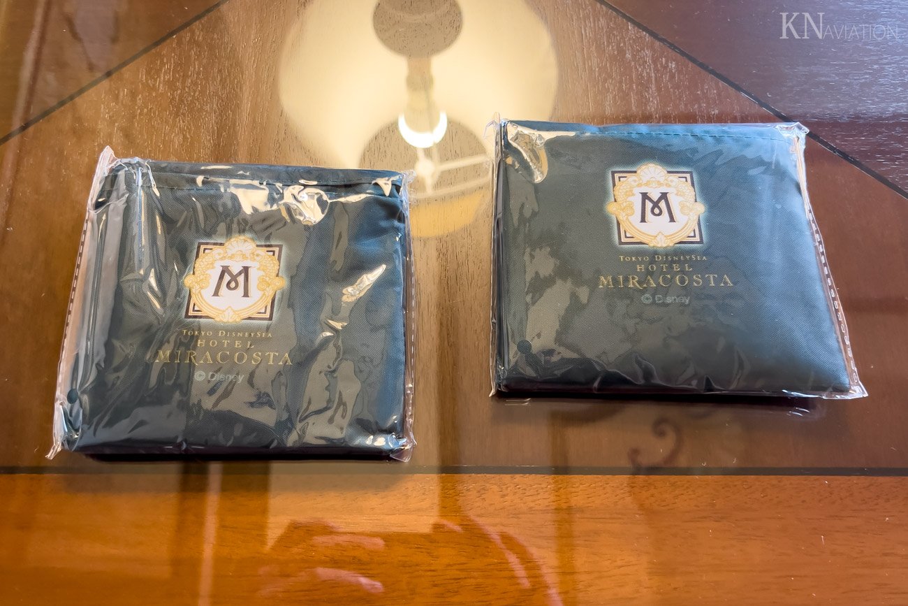 Hotel MiraCosta Superior Room Bags