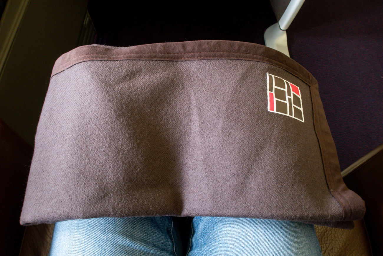 JAL 777-300ER First Class Blanket