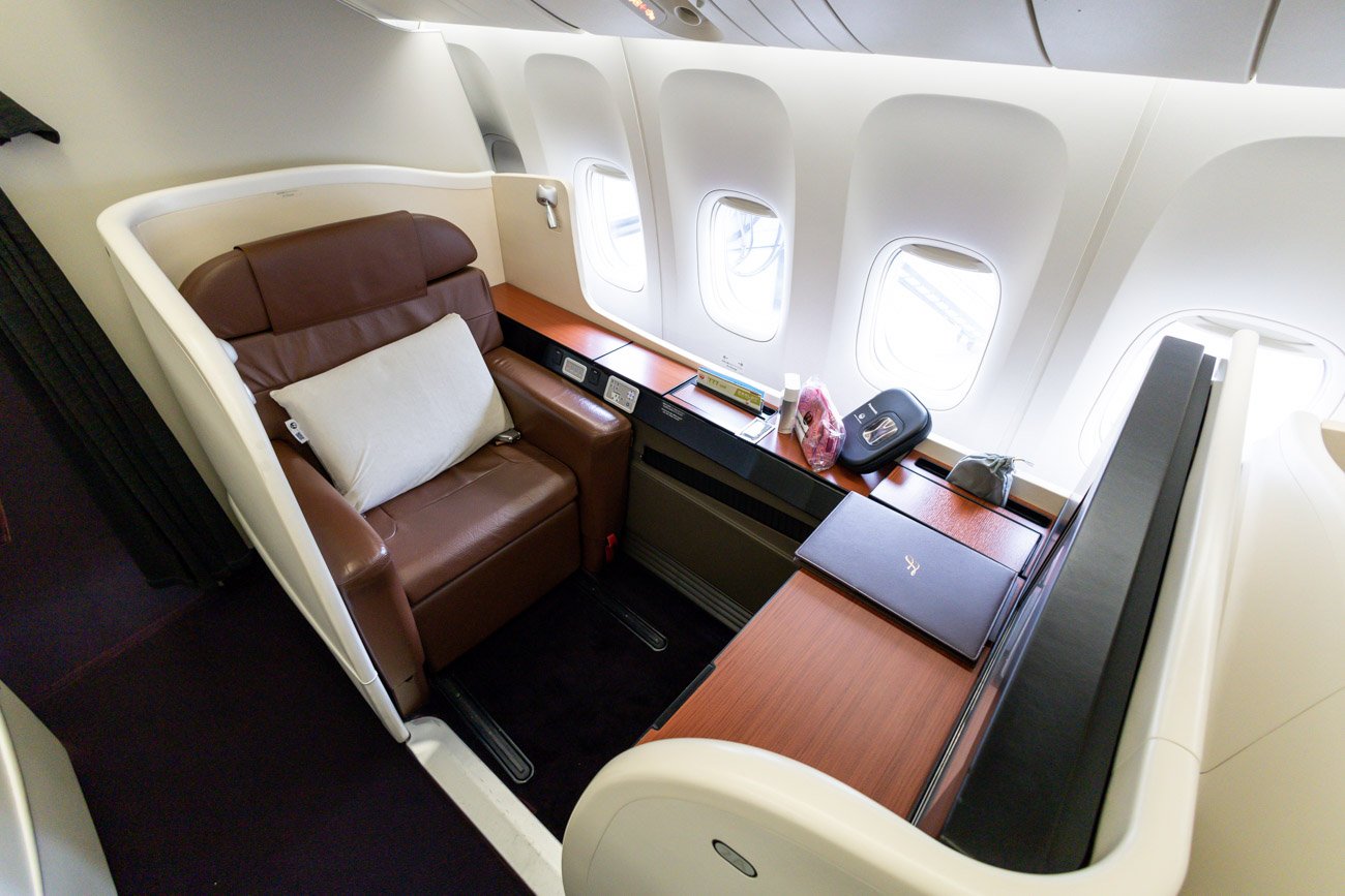 JAL 777-300ER First Class Seat