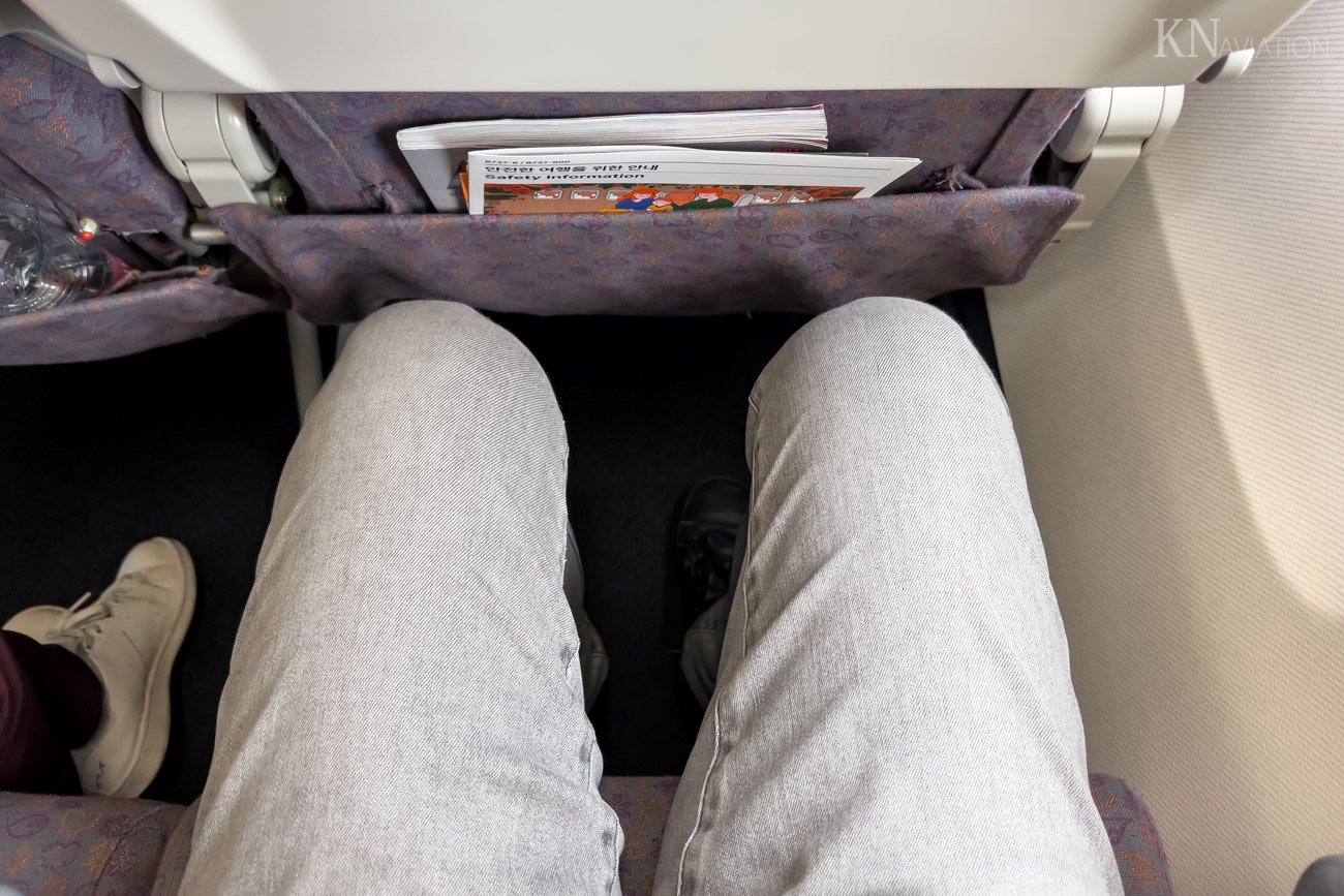 Jeju Air 737-800 Economy Class Seat Legroom