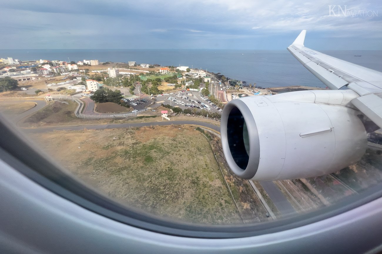 Korean Air A220 Landing at Jeju