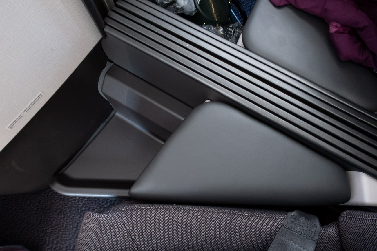 Qatar Airways 787-9 Business Class Armrest