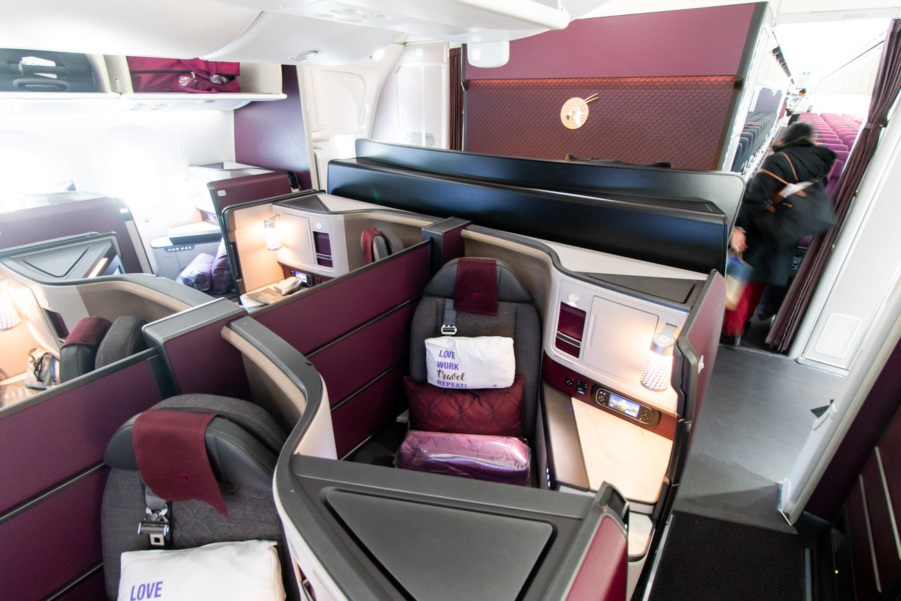 Qatar Airways 787-9 Business Class Seat Partition