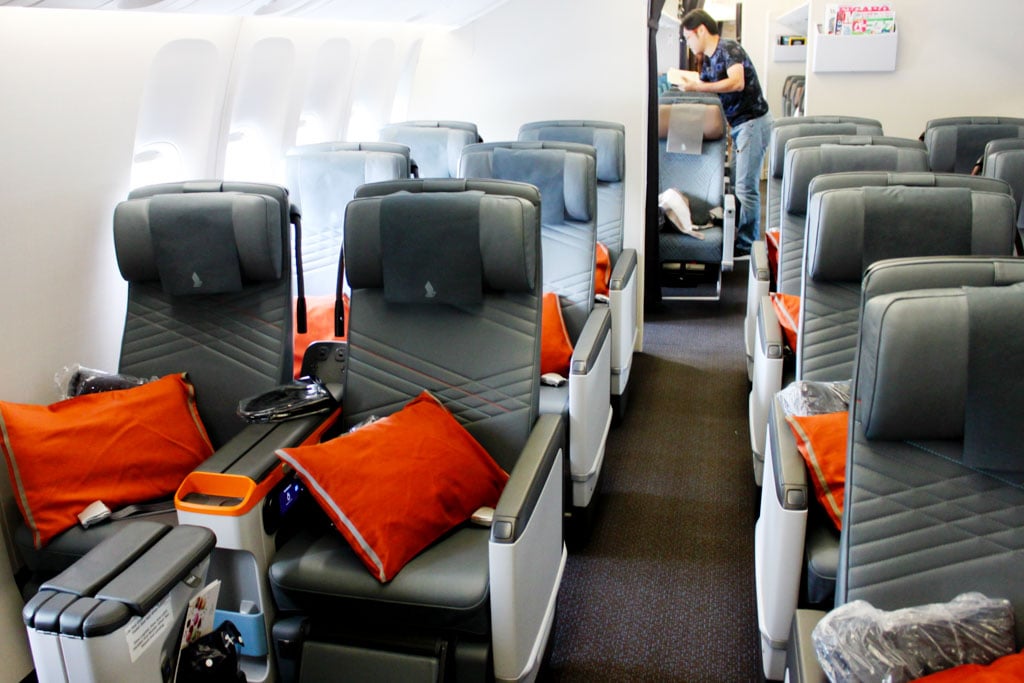 Singapore Airlines 777-300ER Premium Economy Class Cabin