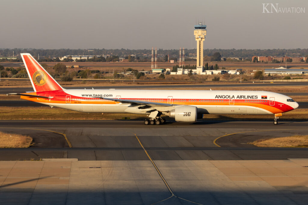 TAAG Angola Boeing 777-300ER