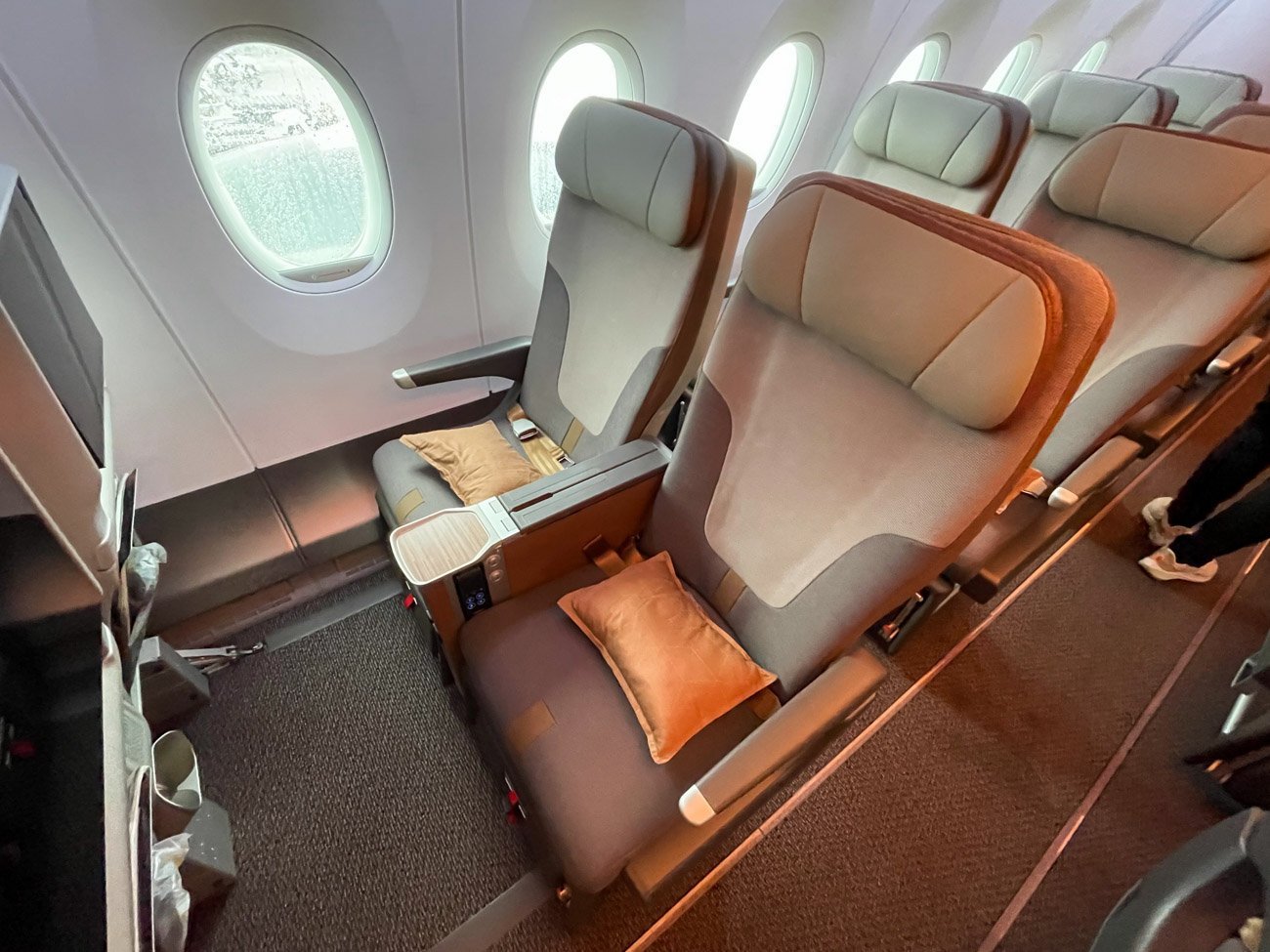 Starlux Airlines A350-900 Premium Economy Seats