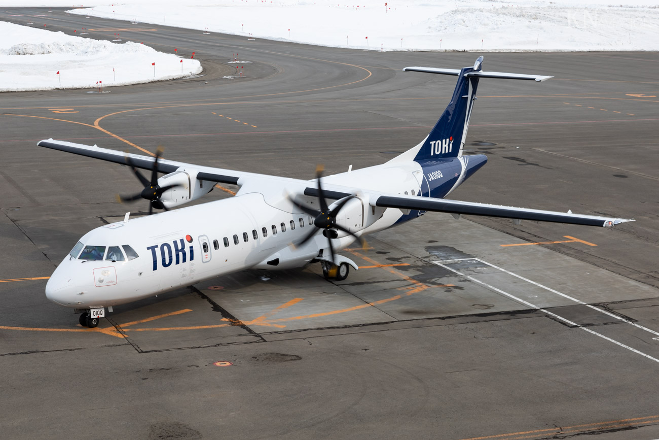 Toki Air ATR 72 in Sapporo