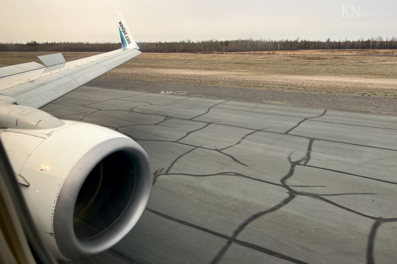 WestJet 737-700 Yellowknife